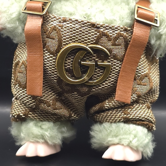 Labubu Clothes - Gucci Outfit - Picture 4 of 7